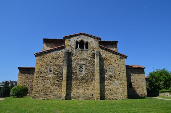 San Julián de los Prados